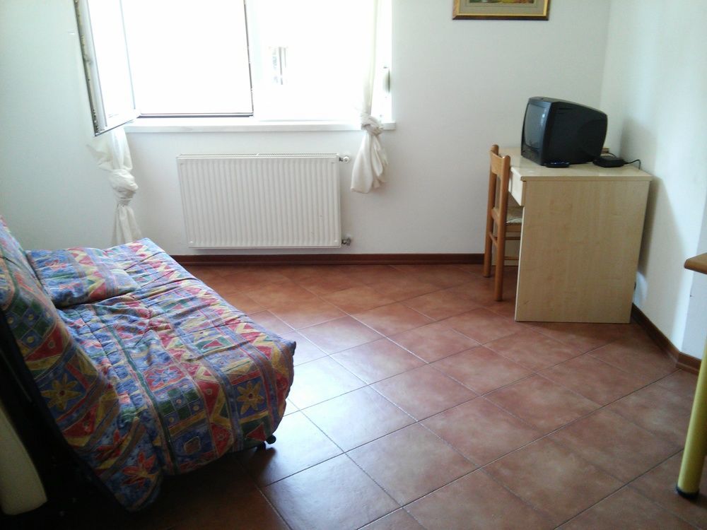 Residence Vivere Astra Trieste Extérieur photo